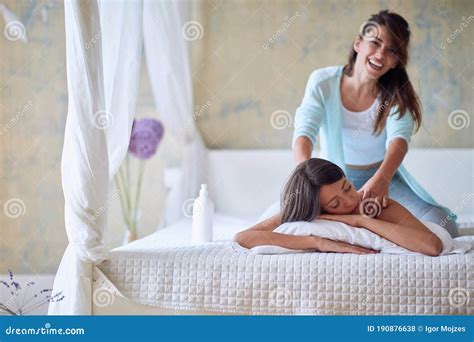 Lesbian Massage Porno Videos 